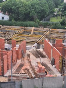 Zdjecie-WhatsApp-2025-06-23-o-17.27.51_bca1698d-225x300 Pierwsi mieszkańcy wycofują zaliczki na mieszkania w GSM ul.Nowa 3